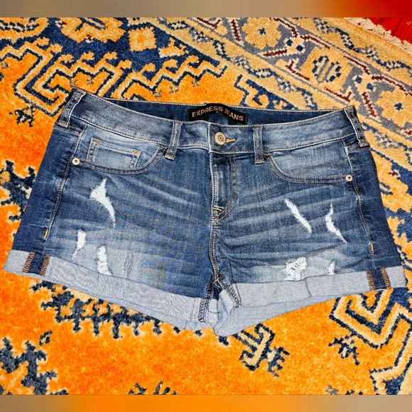 Express Cuffed Denim Shorts - Picture 1 of 4